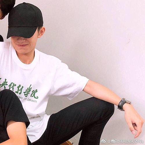 胡先煦易烊千玺爆料视频,揭秘娱乐圈幕后故事