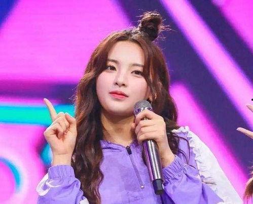 杨超越胡子爆料视频,揭秘明星幕后趣闻