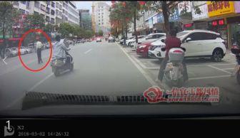 撞人新闻爆料视频,撞人事件现场视频曝光，真相令人震惊