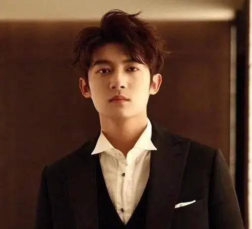 张耀圈内爆料,揭秘娱乐圈不为人知的幕后故事