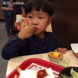 娱乐吃瓜酱宝宝视频,揭秘网红幕后生活